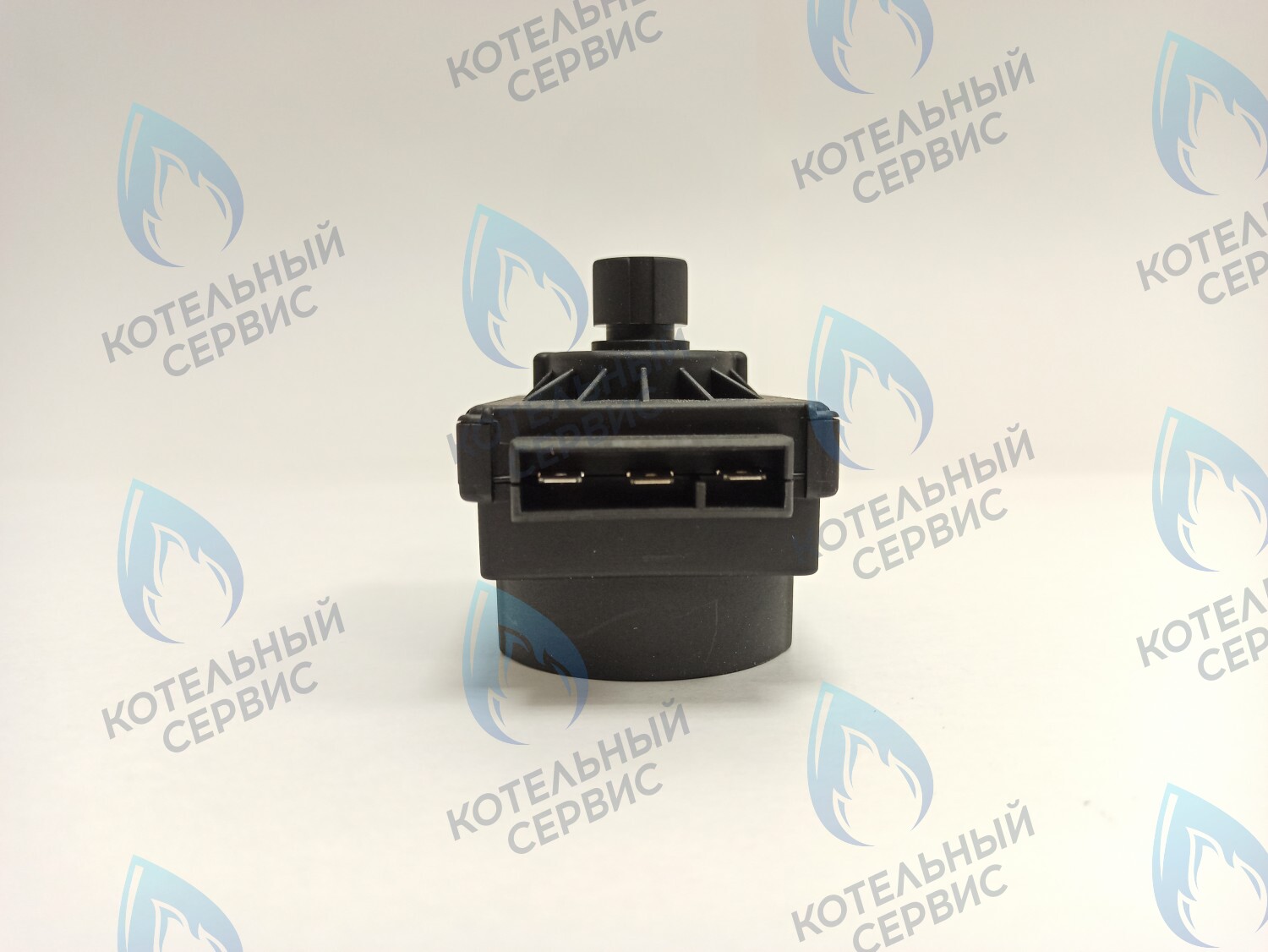 GM001-05 Сервопривод (мотор) трехходового клапана универсальный 7,5мм 220/240v (С) FERROLI, PROTHERM, VIESSMANN, ALPENHOFF, ALPHATHERM, ELECTROLUX, ROC, ELSOTHERM, OASIS, POLYKRAFT, HAIER, CHAFFOTEAUX, ARISTON, MIZUDO, ITALTHERM, THERMEX в Самаре