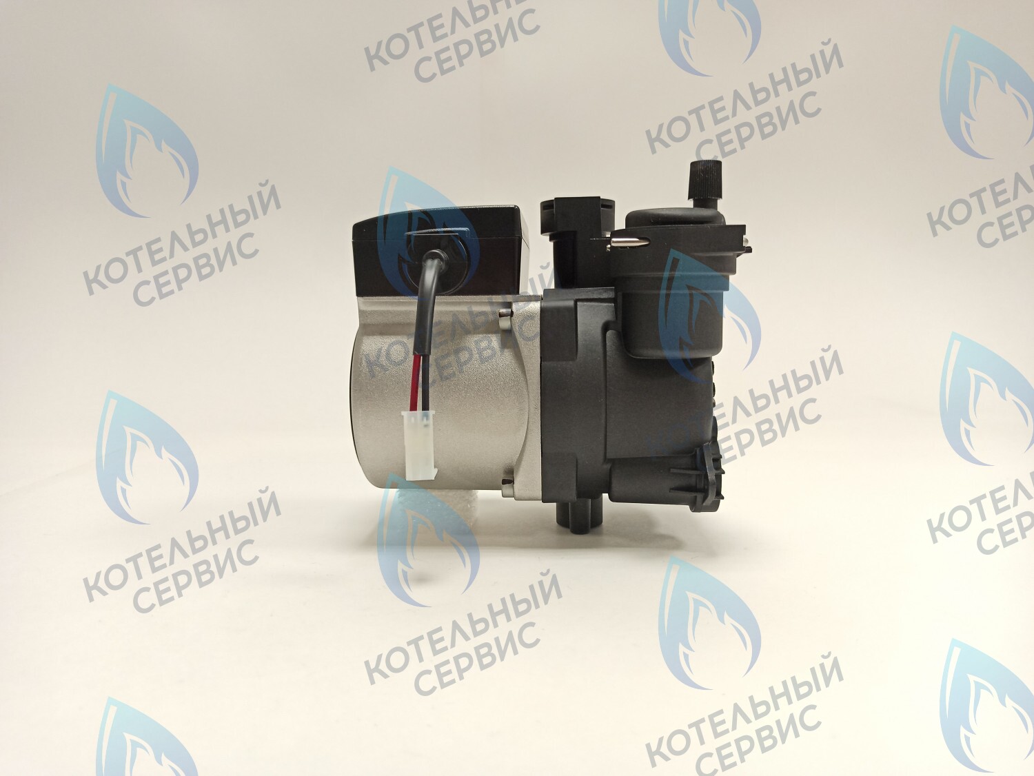 30034160A Насос циркуляционный NAVIEN Deluxe E/C (30022723B, 30022723A, 30022722B) в Самаре