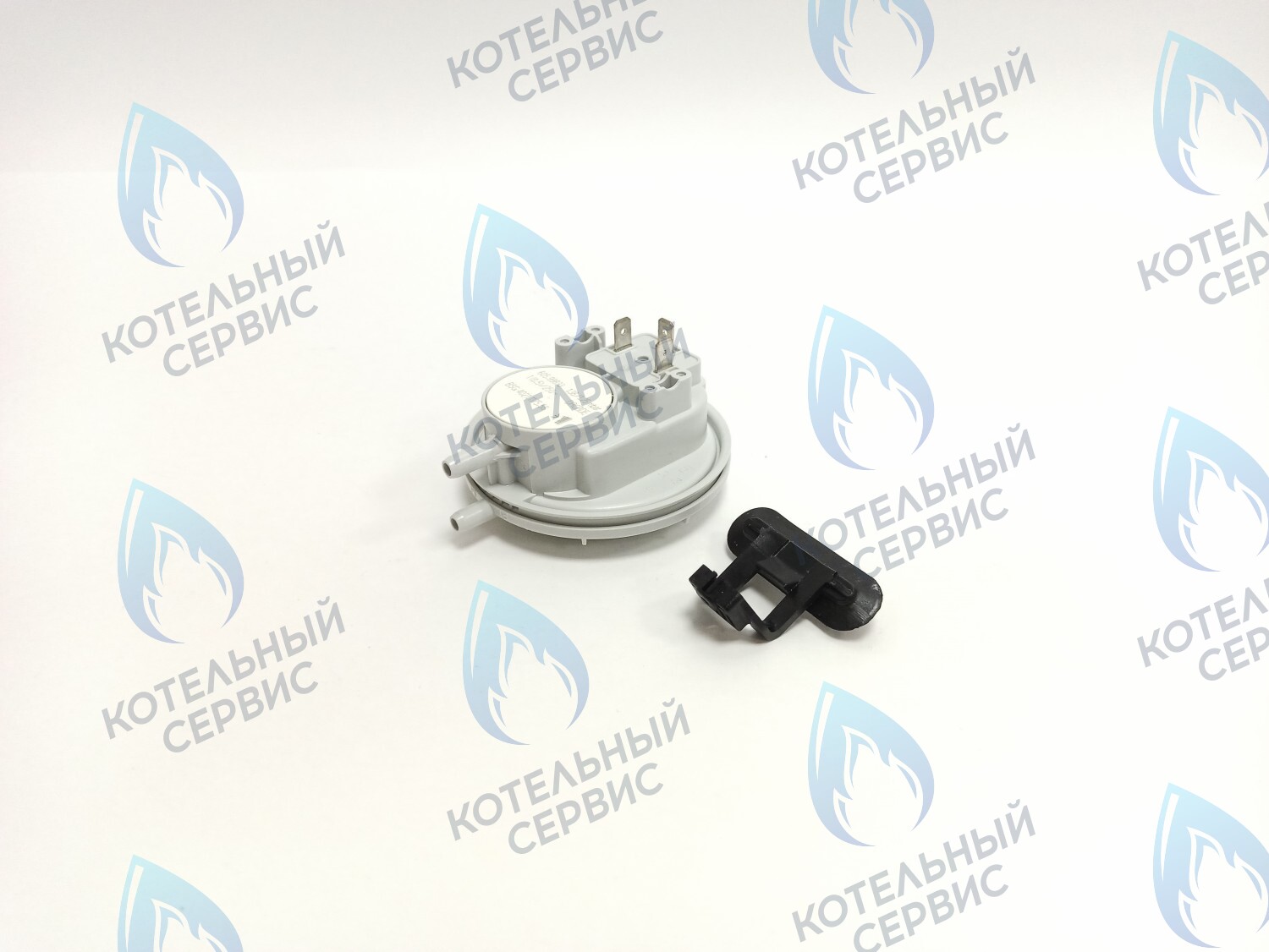 AP-138-125-63-HC-3 Маностат Huba 138/125 Pa 32 кВт (BI1376 104) в Самаре