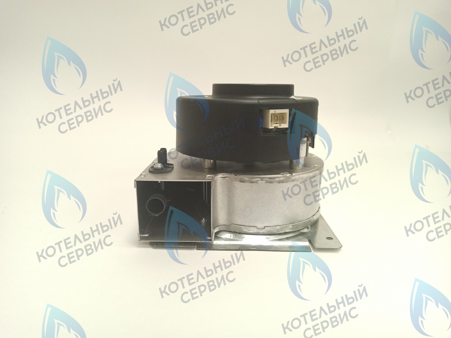 AF028-66W-BP-E Вентилятор VAILLANT turboTEC 36kW 190262 (в комплекте с монтажной пластиной) в Самаре