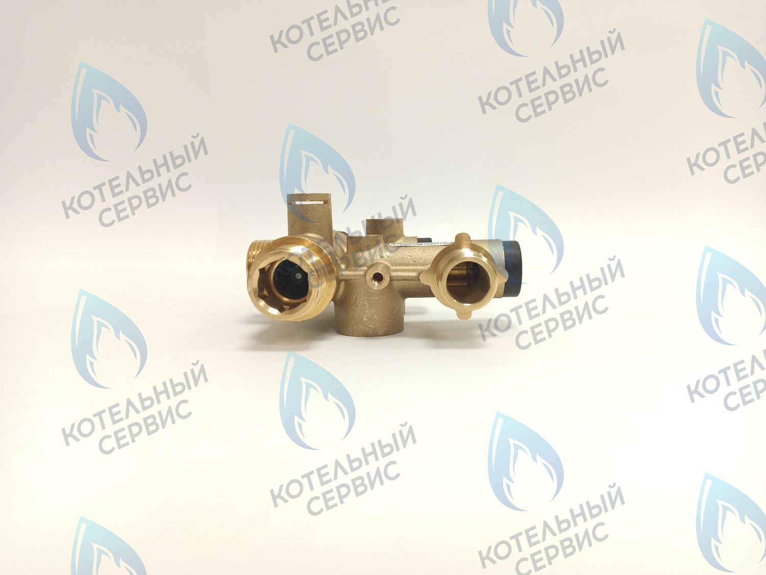 GGT016 Трехходовой клапан Viessmann Vitopend A1JB (7856970) в Самаре