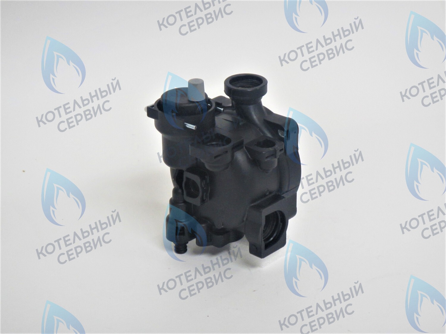 PMF01BW Улитка циркуляционного насоса (отверстие сзади, два справа сбоку) FERROLI под насос WILO (W21CW) в Самаре